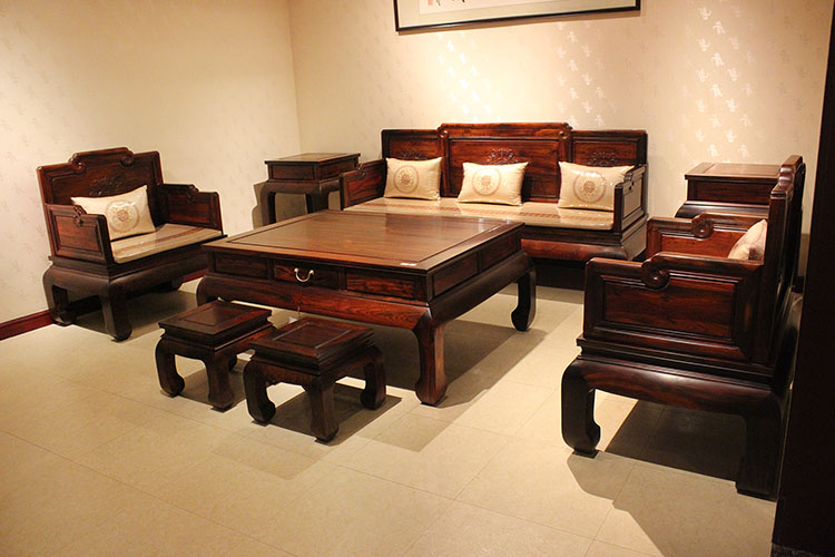精美红木家具老挝大红酸枝（学名交趾黄檀）沙发组合