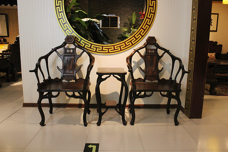 专业红木家具公司老挝大红酸枝（交趾黄檀）宰相椅
