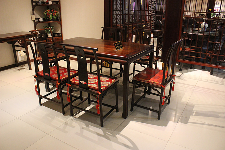 老挝大红酸枝（交趾黄檀）方餐桌新款式红木家具